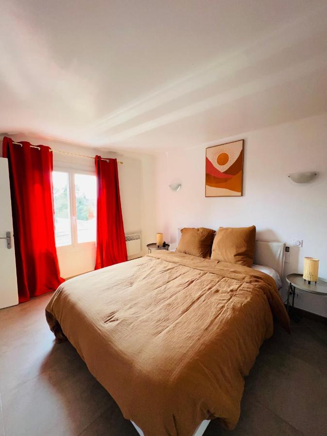 Les Mimosas Spa-jacuzzi Villa *