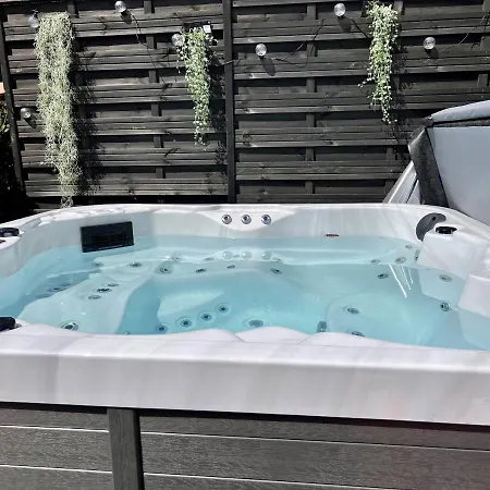 Villa Les Mimosas Spa-Jacuzzi Saint-Raphaël Exterior foto