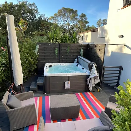 Villa Les Mimosas Spa-Jacuzzi Saint-Raphaël Exterior foto
